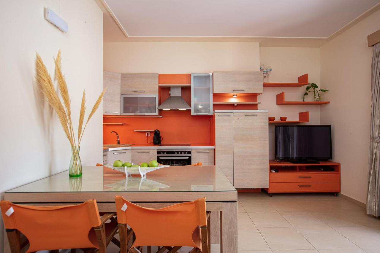 A & C Homes Плакиас Экстерьер фото