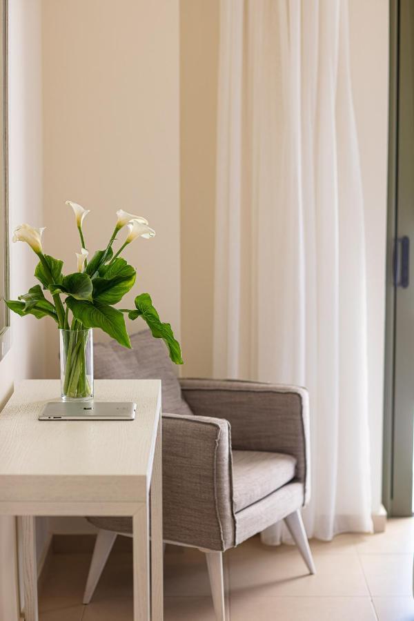 A & C Homes Плакиас Экстерьер фото