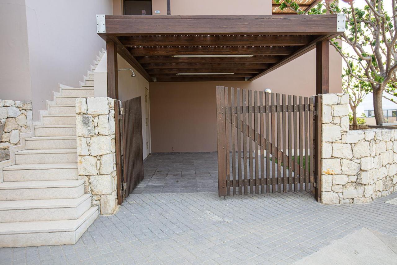 A & C Homes Плакиас Экстерьер фото